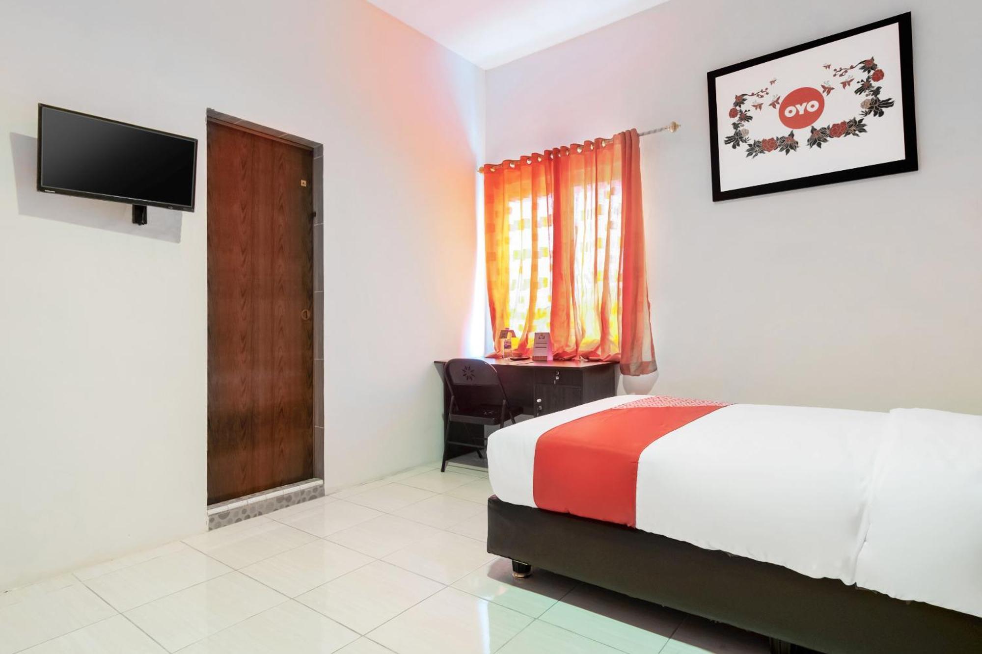 Oyo 622 Bakti Homestay Медан Екстер'єр фото